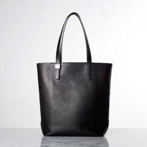 Everlane Petra Magazine Tote Bag